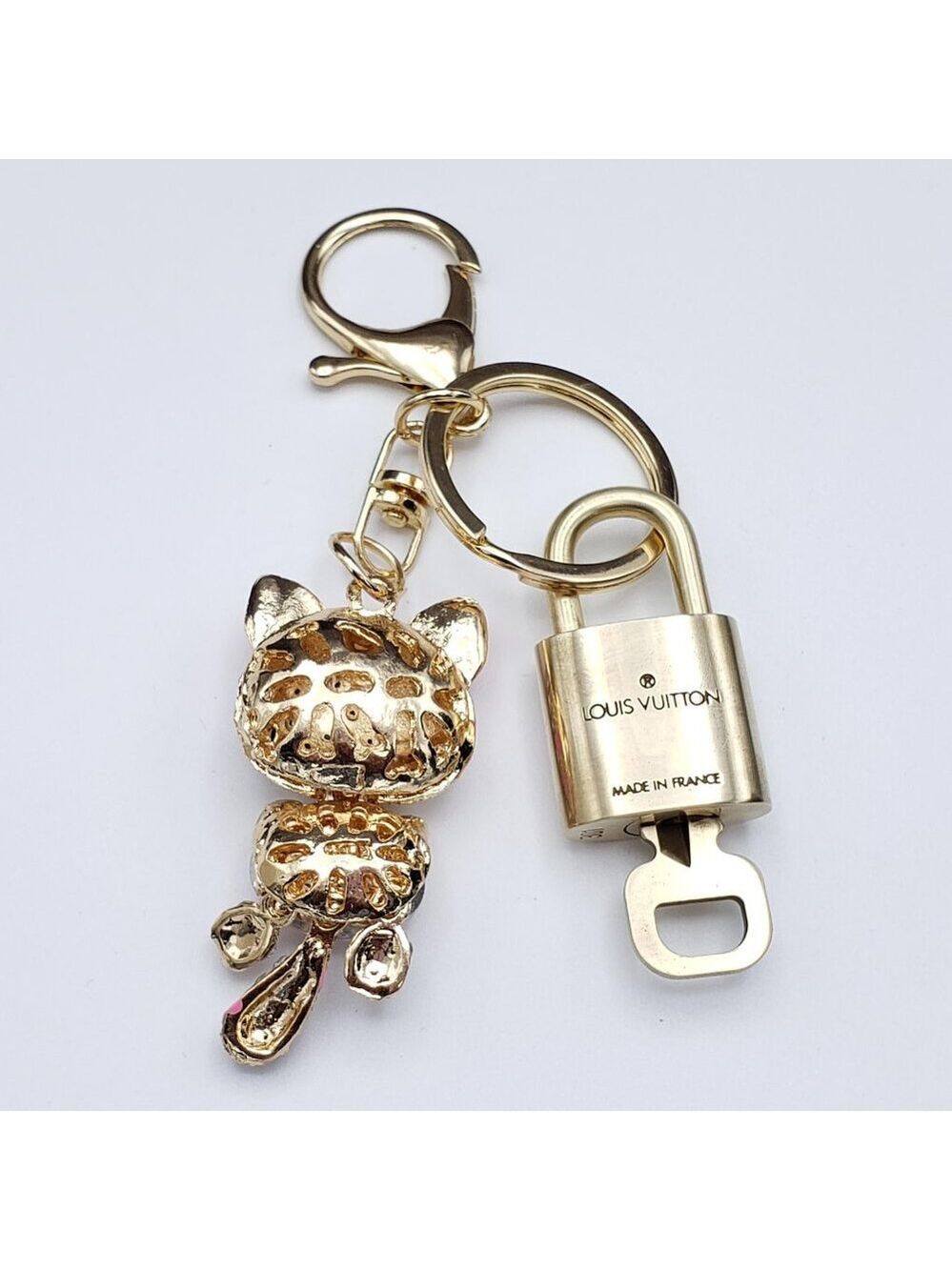 Authentic LV Gold Padlock & Key 🔑 Designer Bag Charm w/ Unbranded Cat Keychain - Picture 5 of 12